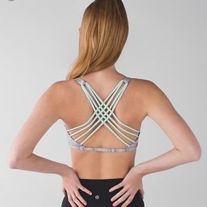Lululemon free to be wild bra